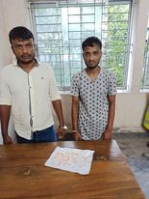 শিবগঞ্জে ইয়াবাসহ দুই মাদক ব্যবসায়ী আটক শিবগঞ্জে ইয়াবাসহ দুই মাদক ব্যবসায়ী আটক